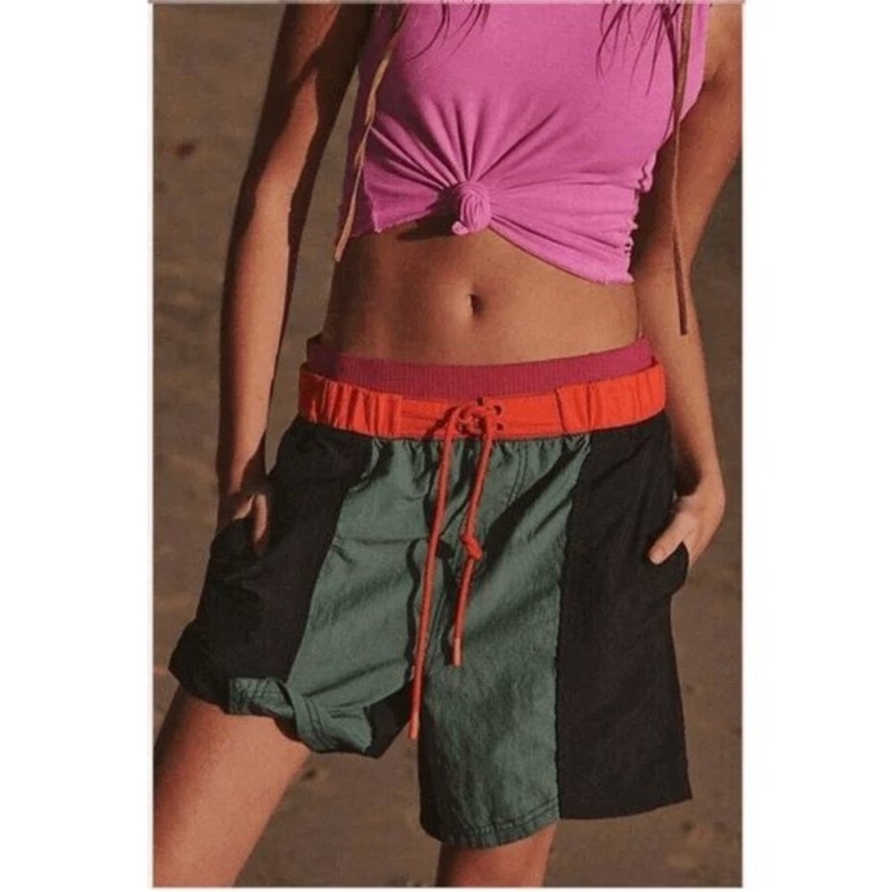 Free People FP Movement Sun Daze
Board Shorts Navy Combo Colorblock S
NWOT